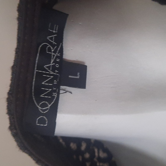 Donna Rae Tunic Top - Picture 4 of 4